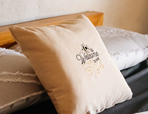 welcome_pillow